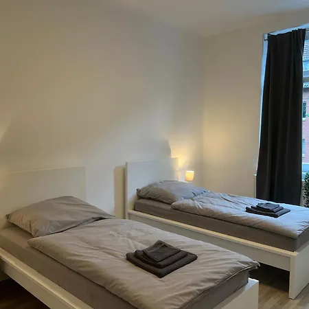 Three-bedroom In Center Apartment *